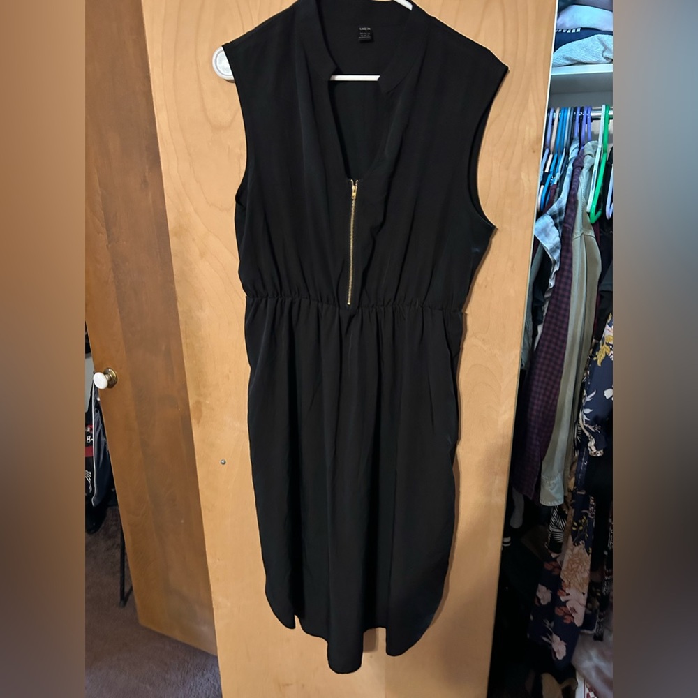 Women’s dress